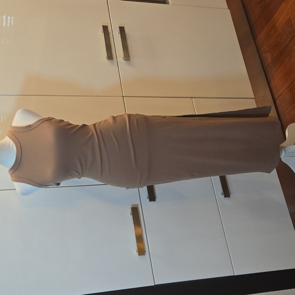 NWT Meshki Viola Ribbed Racer Back Tank Maxi Dress Brown Womens Size Small - Picture 2 of 11